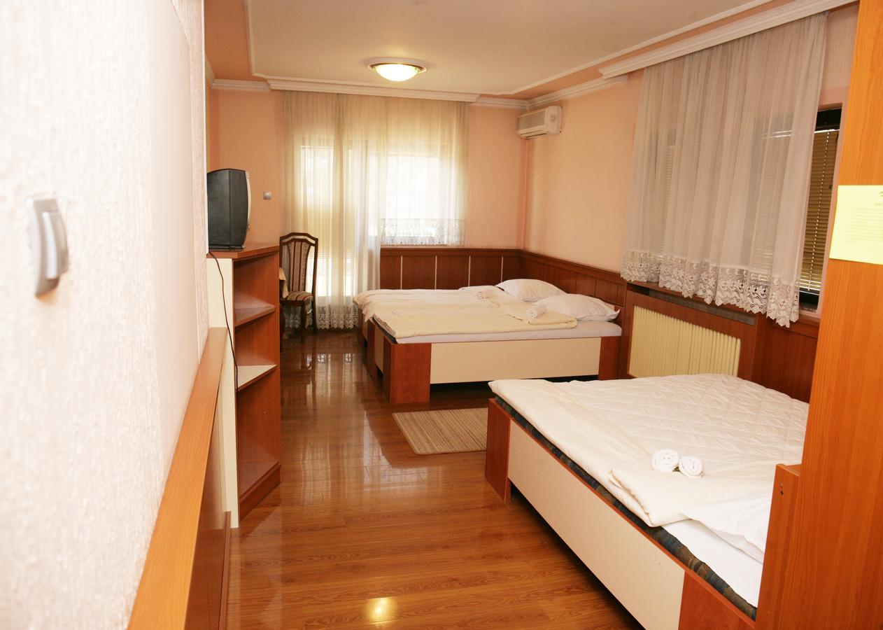 Motel Nana Banja Luka Zewnętrze zdjęcie