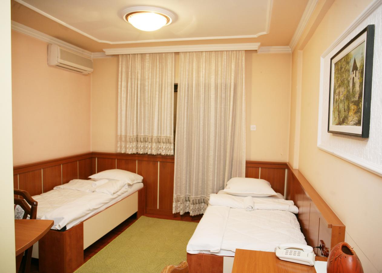 Motel Nana Banja Luka Zewnętrze zdjęcie
