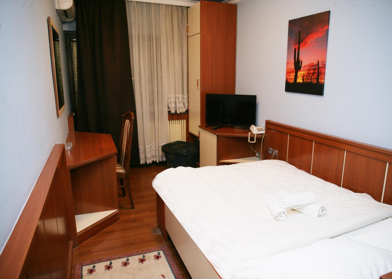 Motel Nana Banja Luka Zewnętrze zdjęcie