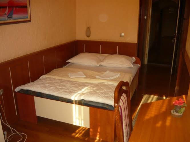 Motel Nana Banja Luka Zewnętrze zdjęcie
